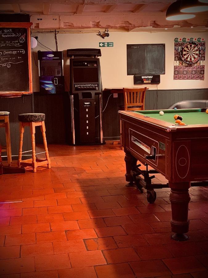 Cain Valley Hotel Llanfyllin Bagian luar foto