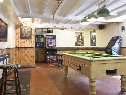 Cain Valley Hotel Llanfyllin Bagian luar foto